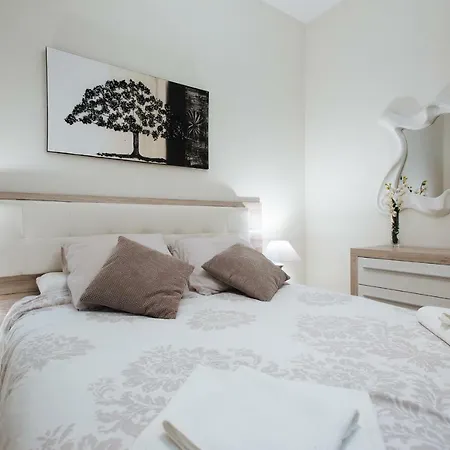 Luxury Apartment Penuelas Free Parking Sevilla Buitenkant foto