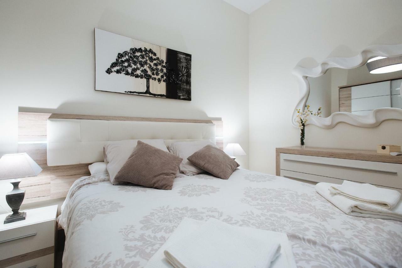 Luxury Penuelas Free Parking Apartament Sevilla