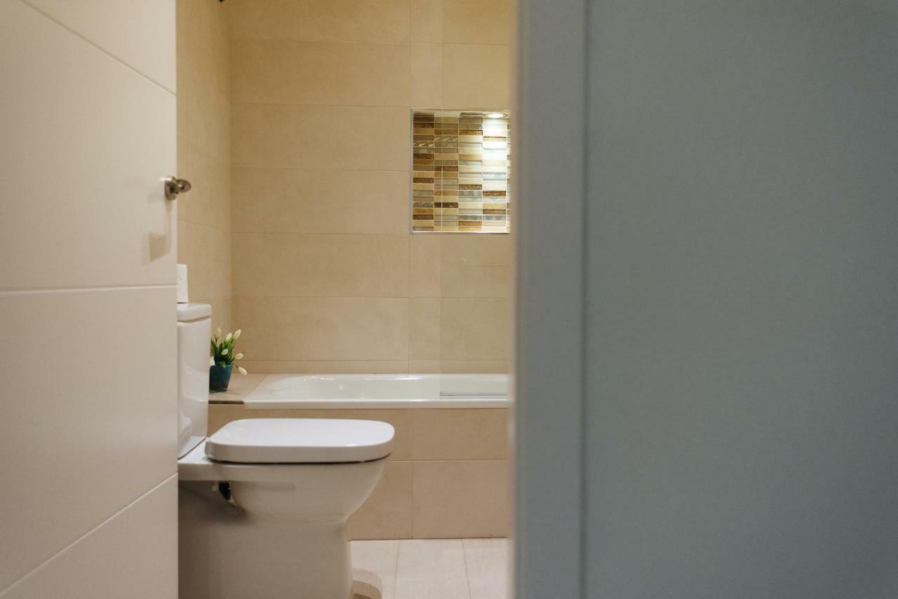 Luxury Penuelas Free Parking Appartement