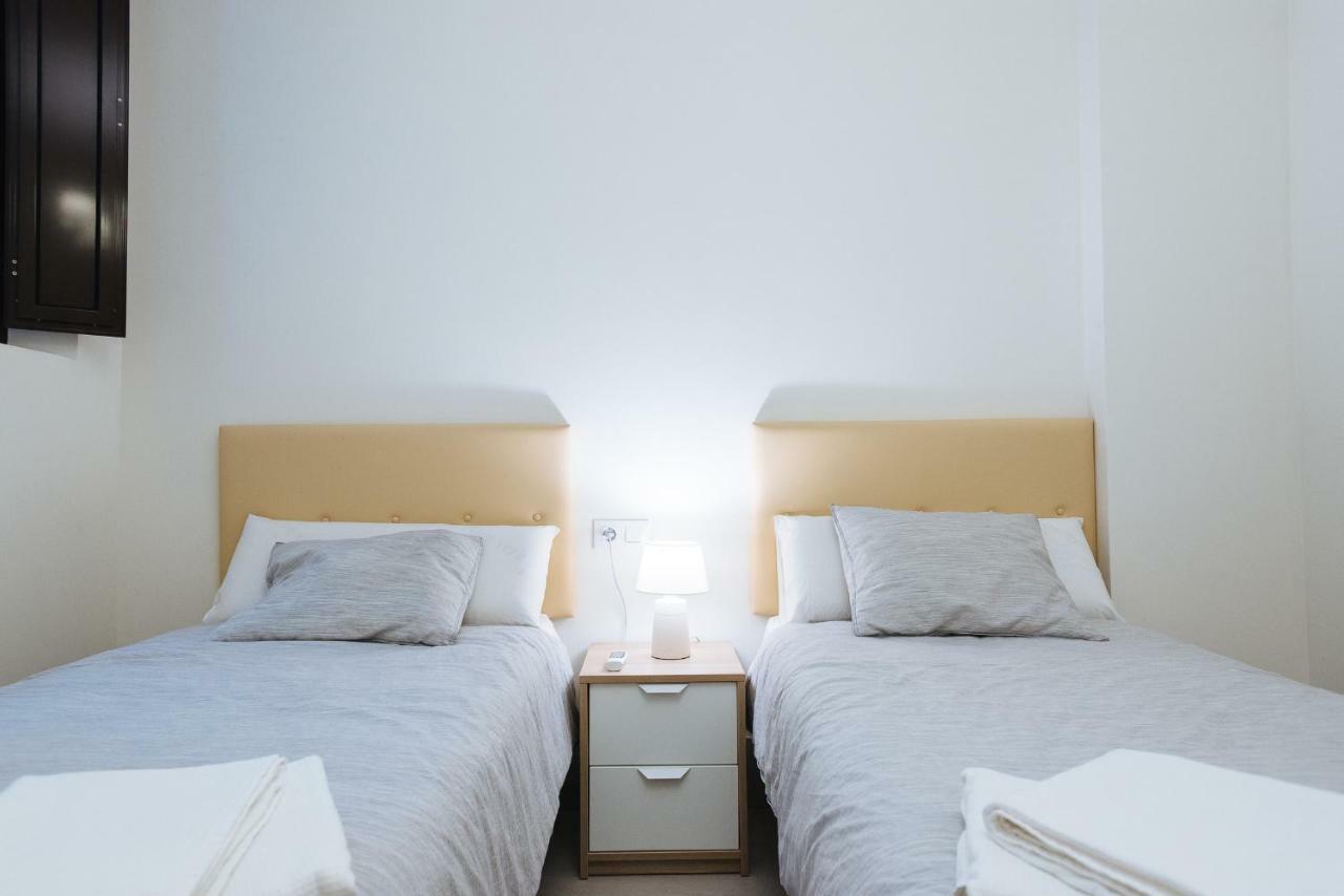 Luxury Penuelas Free Parking Apartament